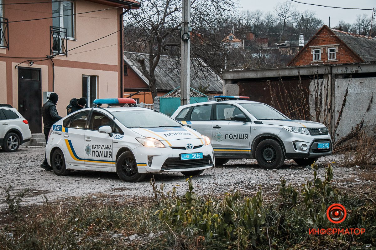 На месте работает полиция На месте работает полиция