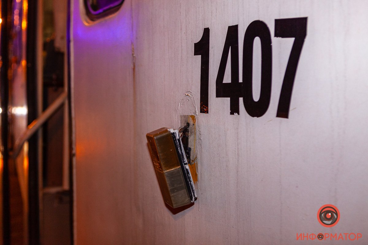 19-летняя девушка ударилась головой об габарит первого вагона 19-летняя девушка ударилась головой об габарит первого вагона