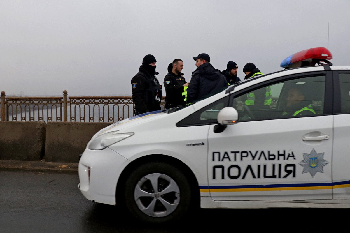 Наряд полиции на месте