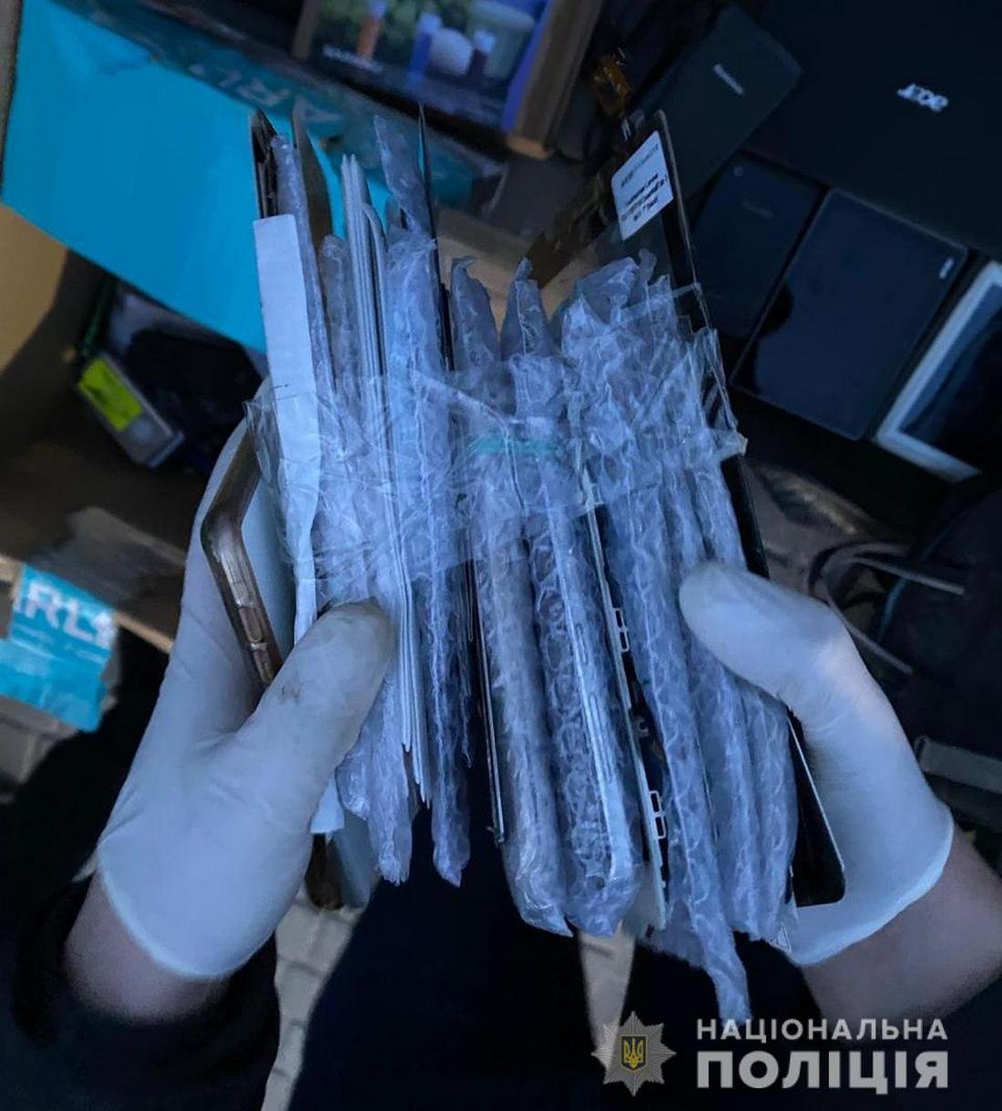 Также правоохранители изъяли украденную технику