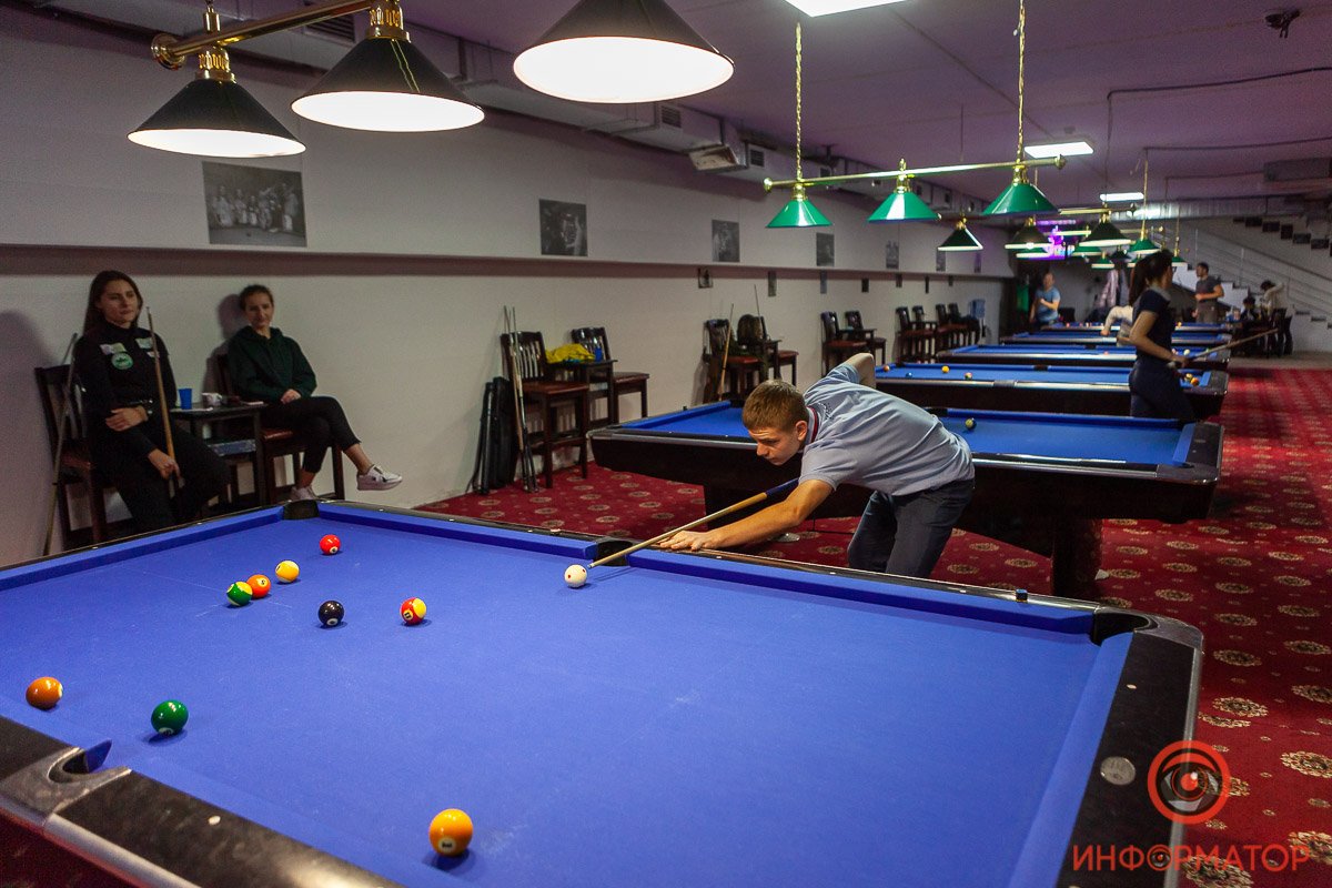 32 участника