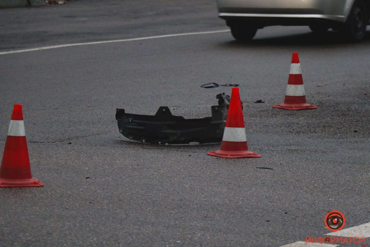 Девушке-пешеходу вызвали скорую, решается вопрос о госпитализации Девушке-пешеходу вызвали скорую, решается вопрос о госпитализации