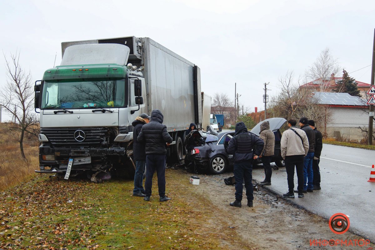 Водитель фуры не пострадал