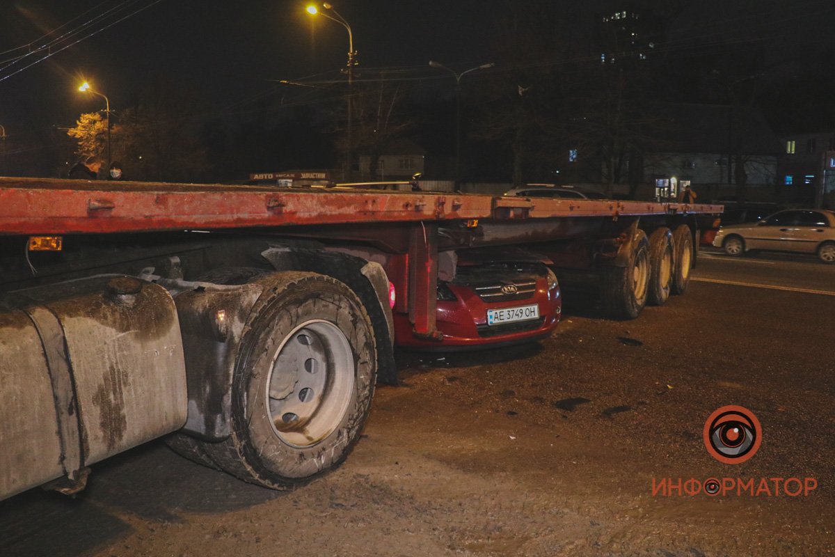 На месте образовалась пробка