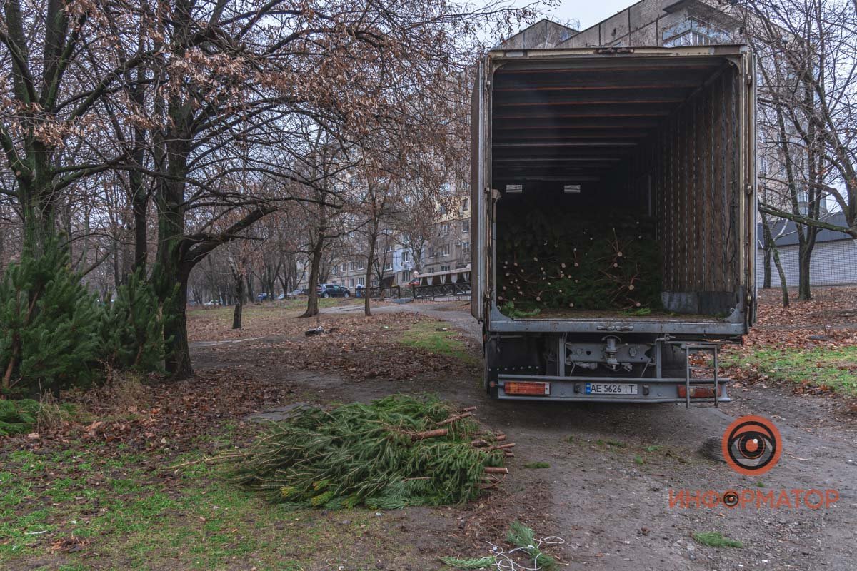 На некоторые точки продаж товар все еще довозят