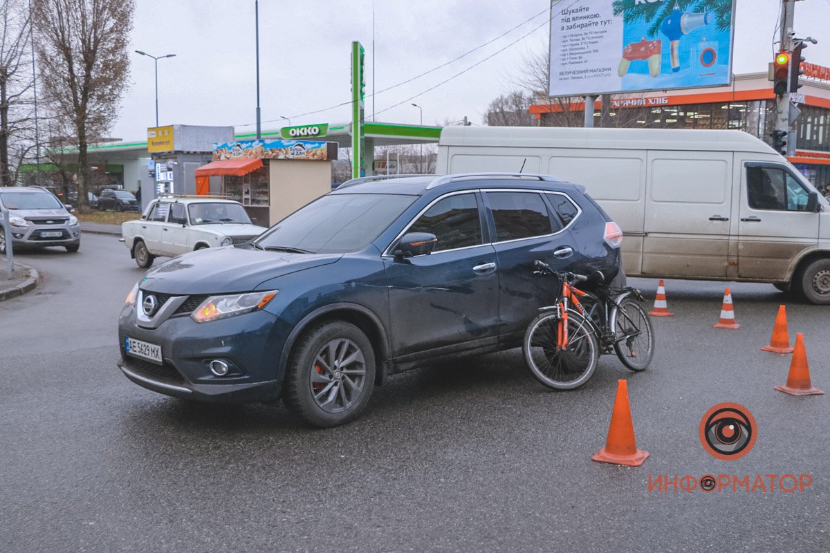 Пострадавшего с места аварии забрала скорая Пострадавшего с места аварии забрала скорая