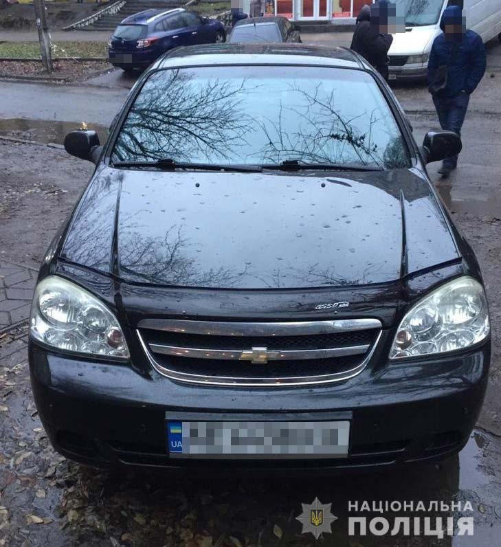 Автомобиль, на котором подозреваемый покинул место преступления