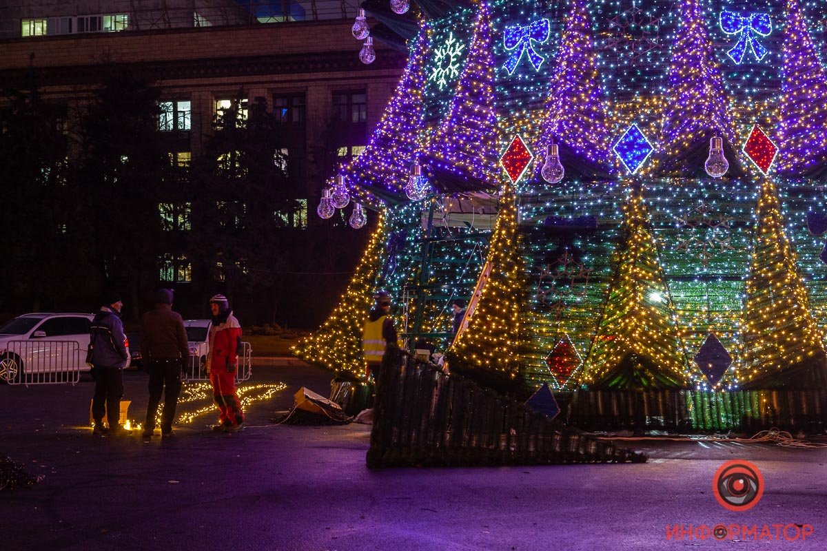 Геометрические фигуры, бантики и лампочки