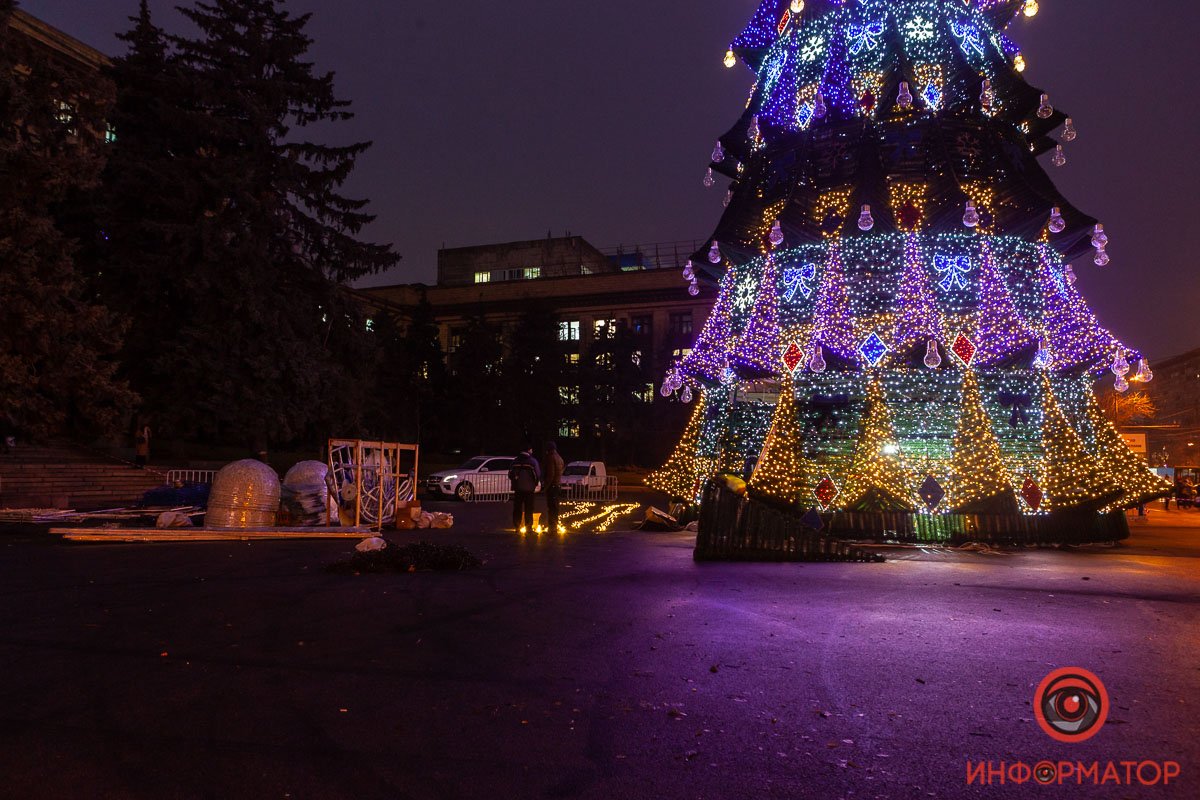 Уже сейчас сюда можно приходить за праздничным настроением