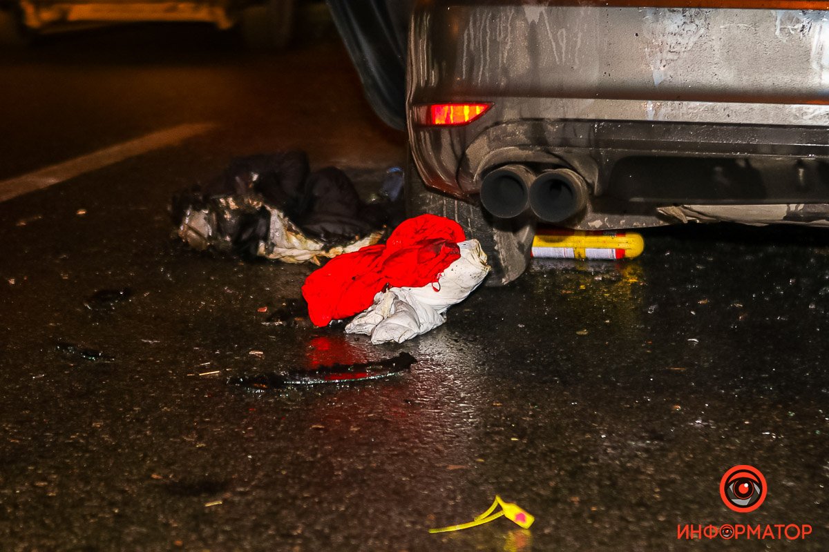 Занята крайняя правая полоса по направлению к улице Бориса Кротова Занята крайняя правая полоса по направлению к улице Бориса Кротова