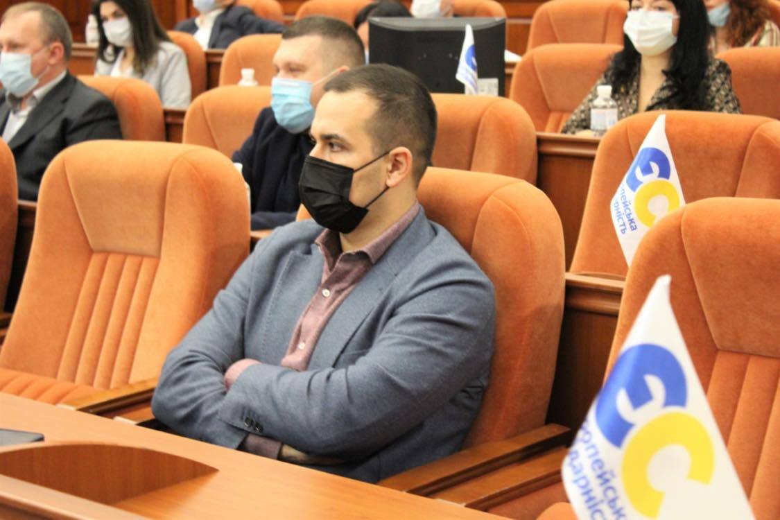 В Днепре во время первой сессии Камиля Примакова выбрали главой фракции "ЕС" 3