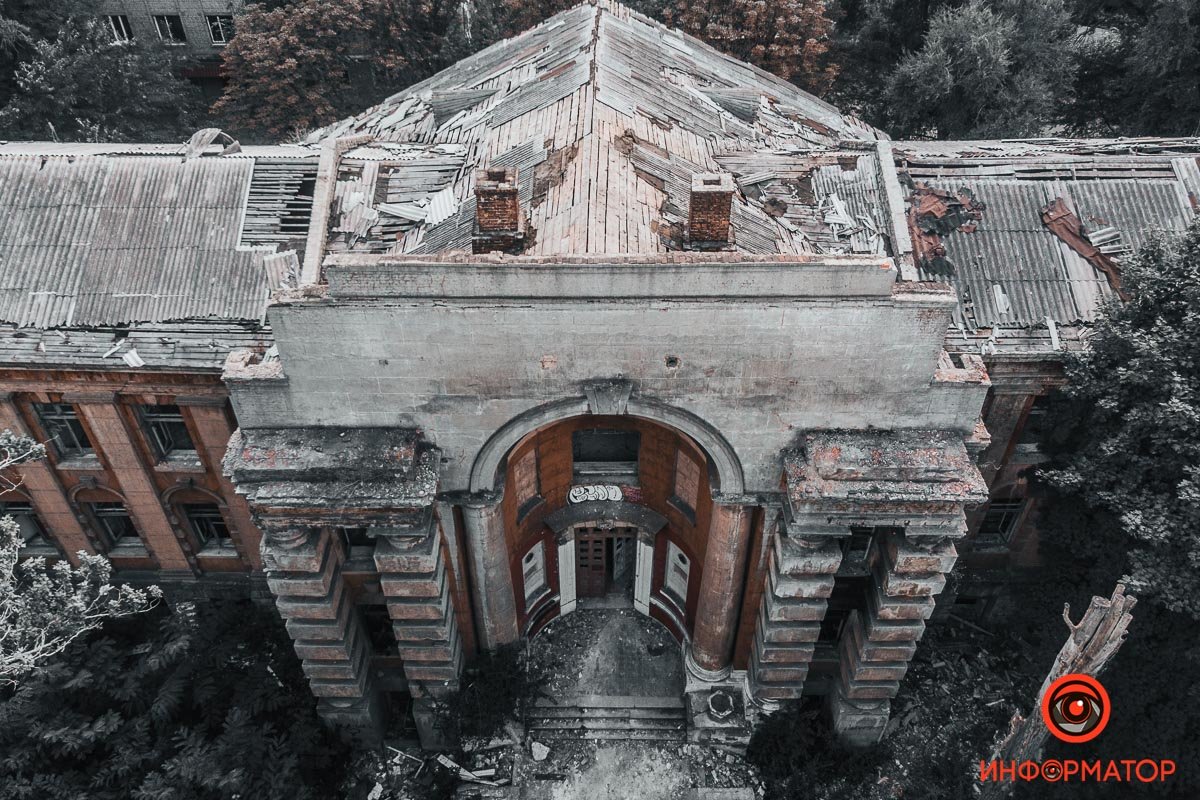 Заброшенный Дворец профилактики Заброшенный Дворец профилактики