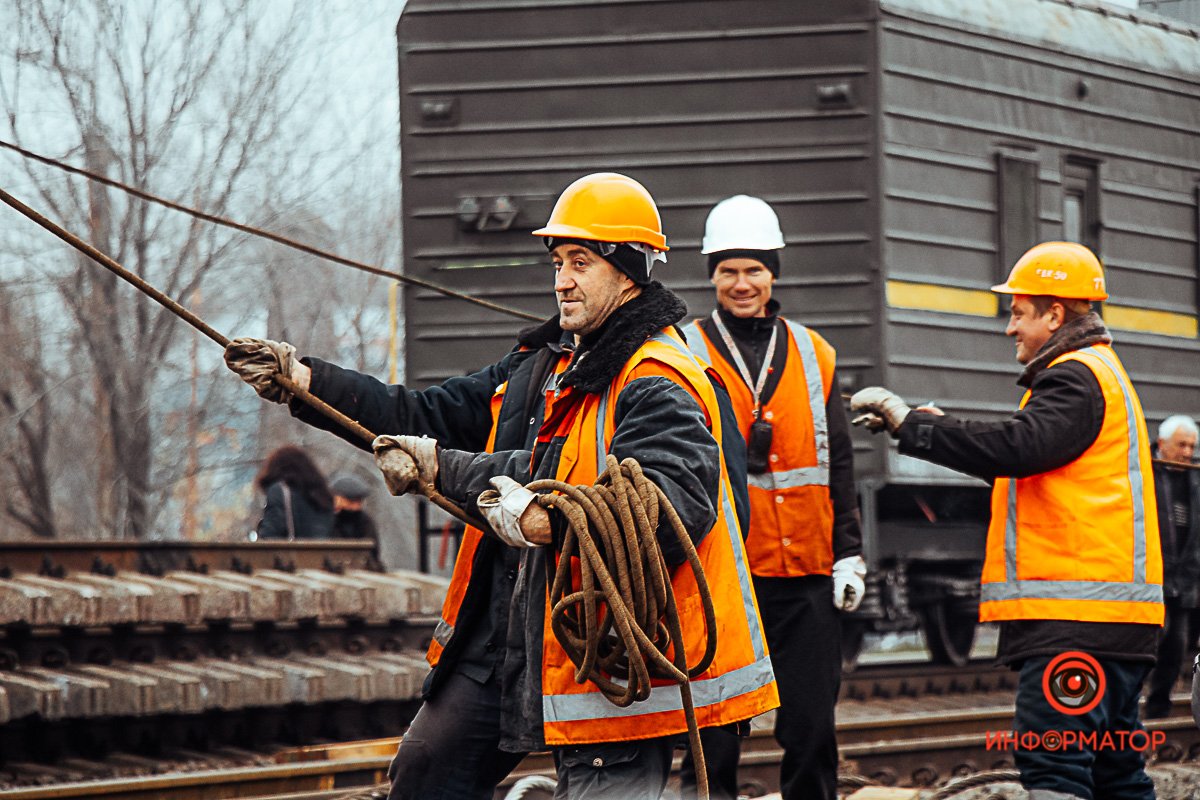 Работа кипит