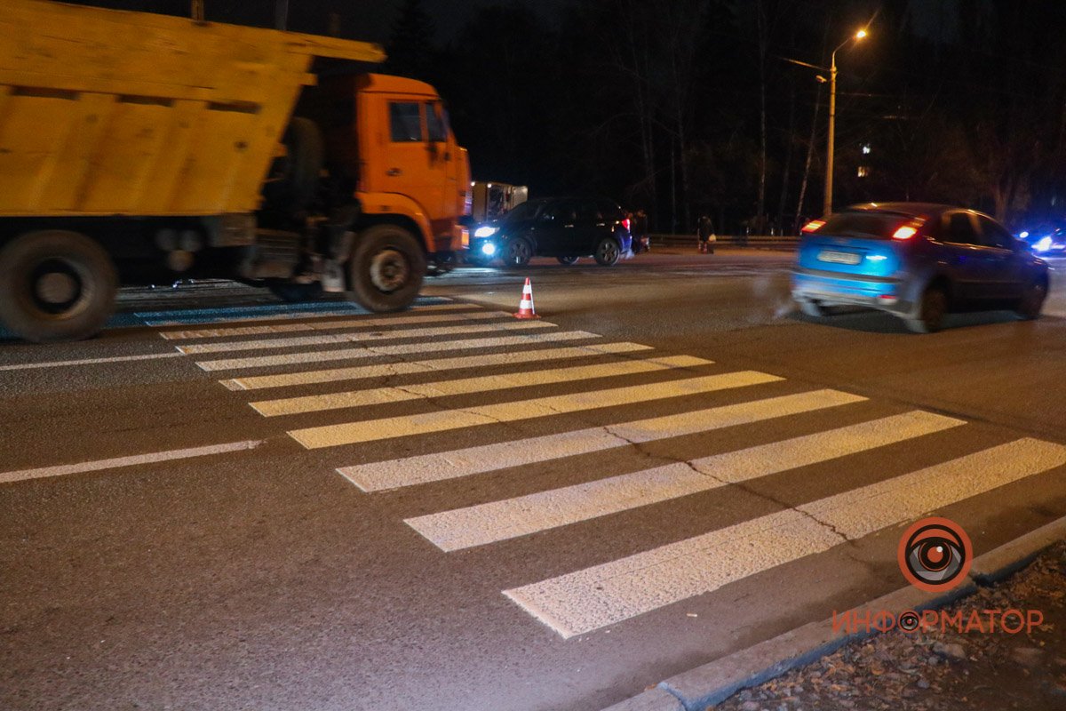 На проспекте Хмельницкого водитель ВАЗ сбил 12-летнего мальчика На проспекте Хмельницкого водитель ВАЗ сбил 12-летнего мальчика