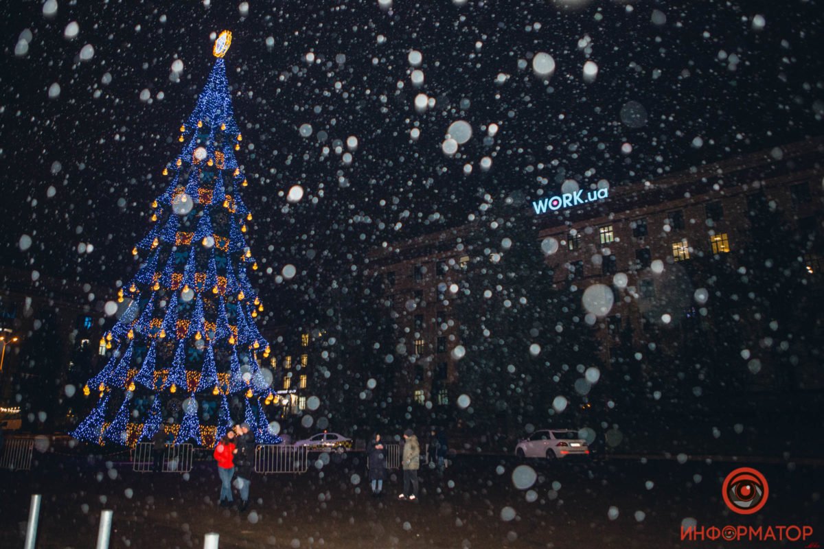 Вот бы снова получить такой же восторг от ёлки, как тогда, когда ее первый раз принес папа