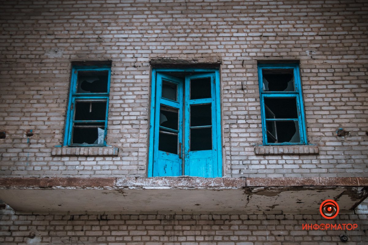 Здание находится в аварийном состоянии Здание находится в аварийном состоянии