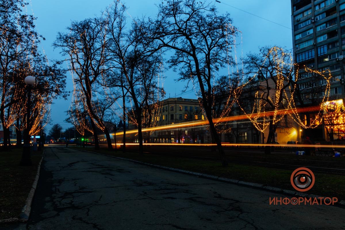 Если так, то пускай он меня услышит, Я хочу попросить у него, от лица людей,