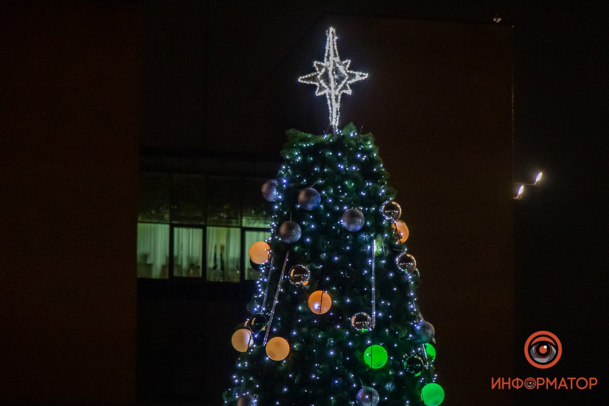 Праздник к нам приходит