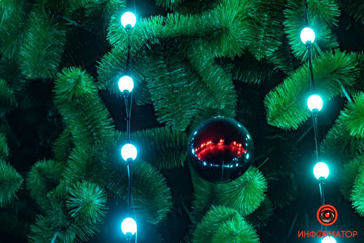 Елка искусственная