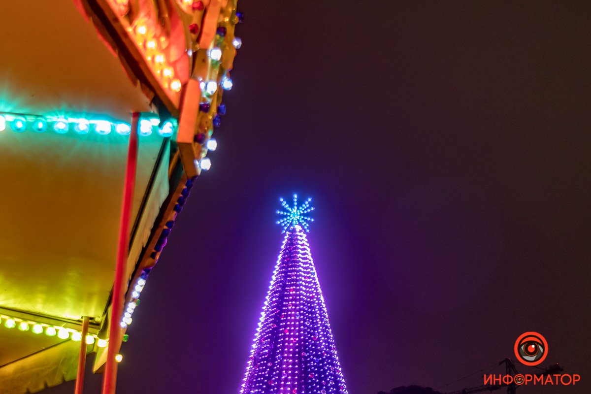 Праздник к нам приходит