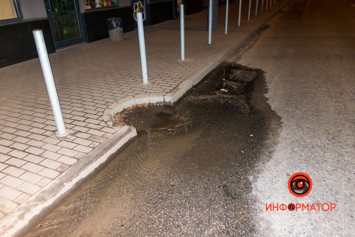 Спасает ливневка