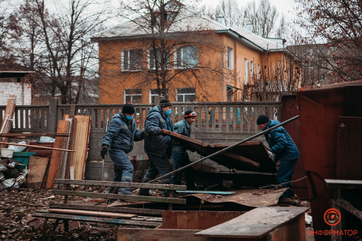 В качестве оружия он использовал сапожную лапу В качестве оружия он использовал сапожную лапу