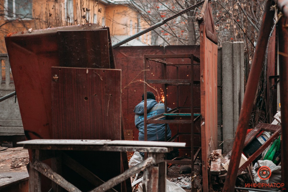 Демонтажные работы продолжаются Демонтажные работы продолжаются