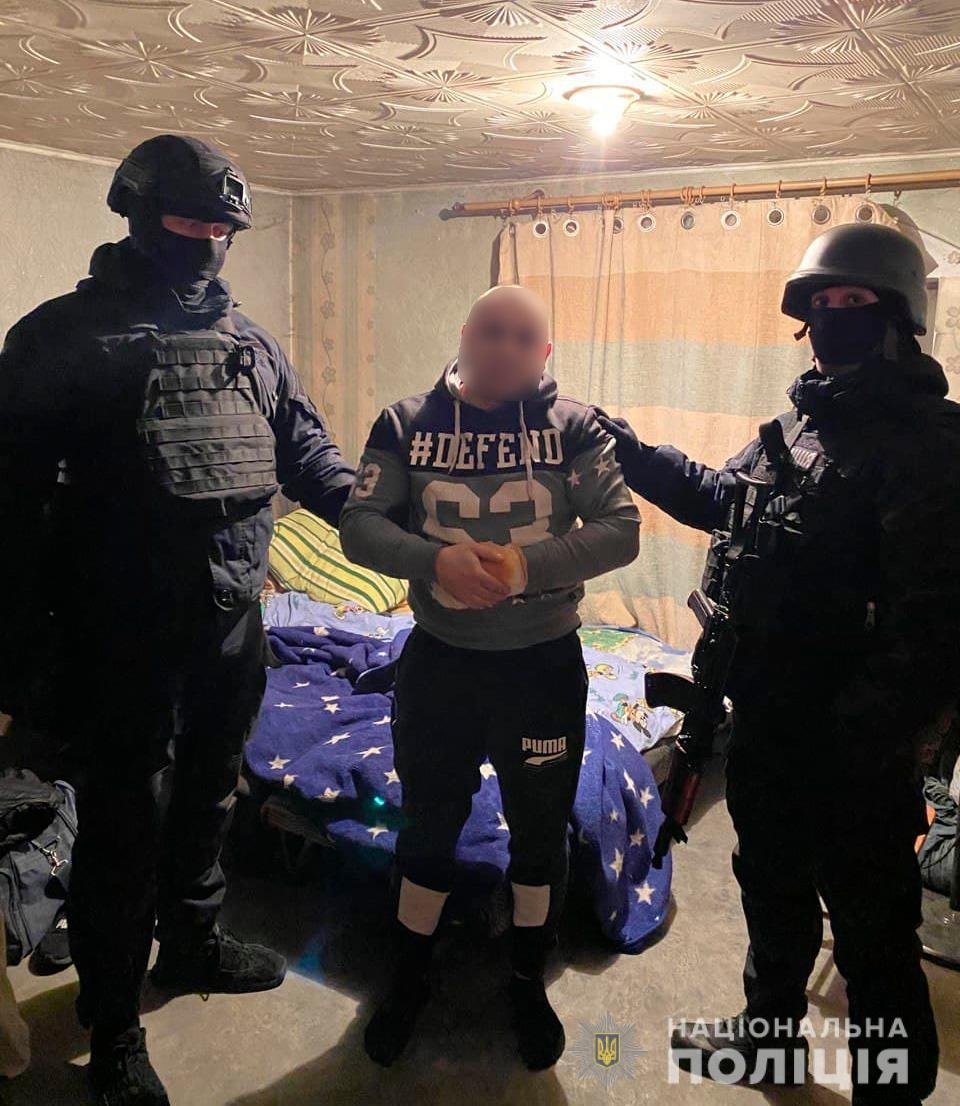 Задержали в том числе главаря группировки Задержали в том числе главаря группировки