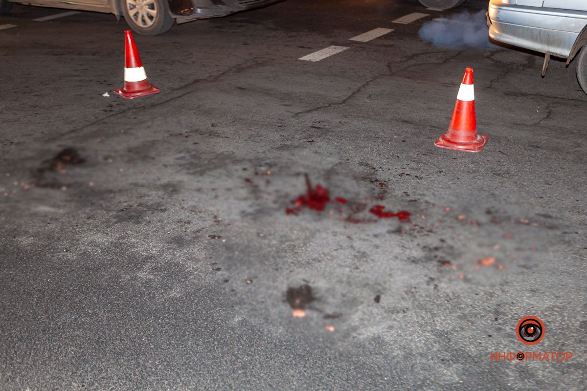 Пострадавшую переехал сперва сам грузовик, после - колеса прицепа Пострадавшую переехал сперва сам грузовик, после - колеса прицепа