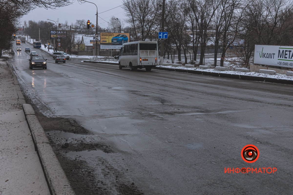 Путепровод между Киевской улицей и Криворожским шоссе Путепровод между Киевской улицей и Криворожским шоссе