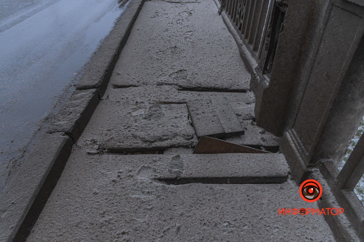 Пешеходам тоже надо быть внимательными Пешеходам тоже надо быть внимательными