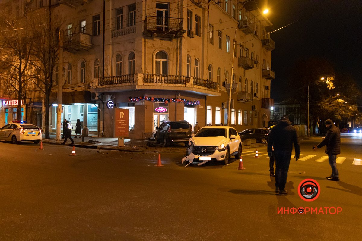 Правоохранители выясняют обстоятельства произошедшего Правоохранители выясняют обстоятельства произошедшего