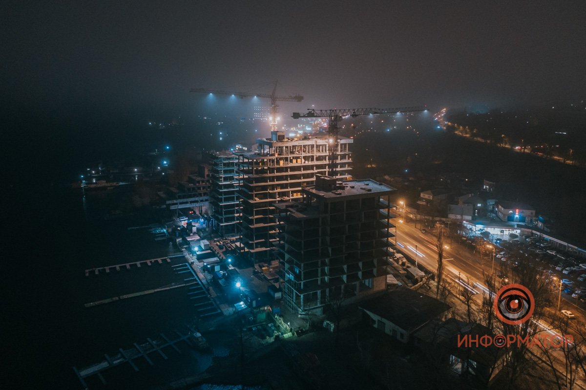 Высоко сижу, далеко гляжу Высоко сижу, далеко гляжу