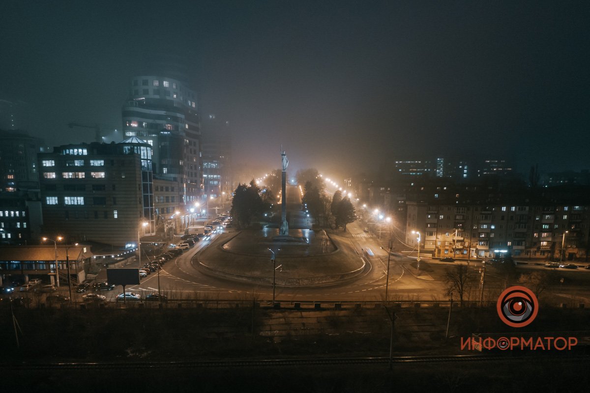 Улицы кажутся заметно шире, а небо - выше Улицы кажутся заметно шире, а небо - выше