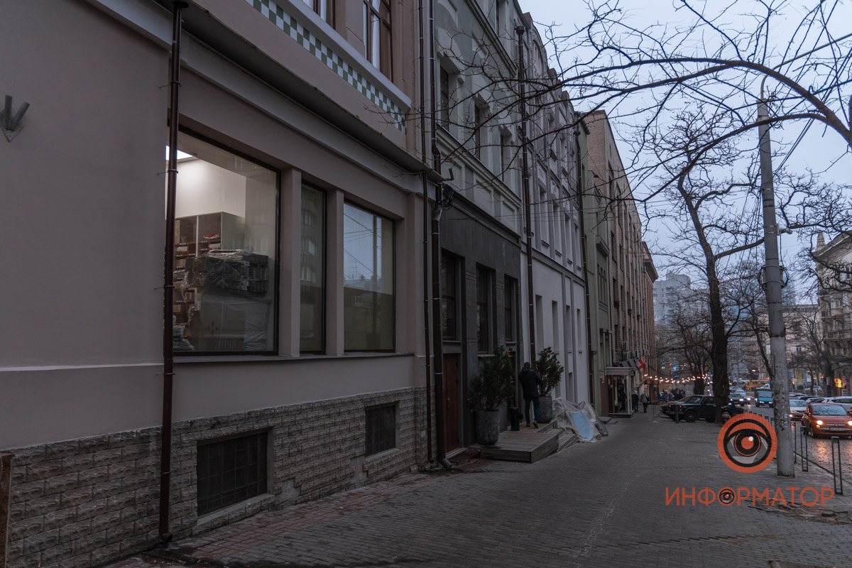 Справиться с кризисом она не смогла