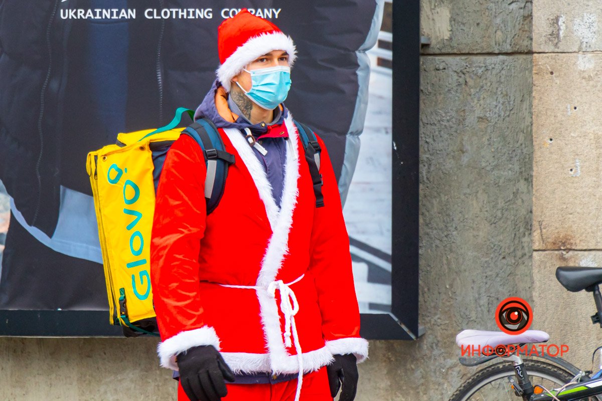 Вам когда-нибудь привозил еду Дед Мороз? Вам когда-нибудь привозил еду Дед Мороз?