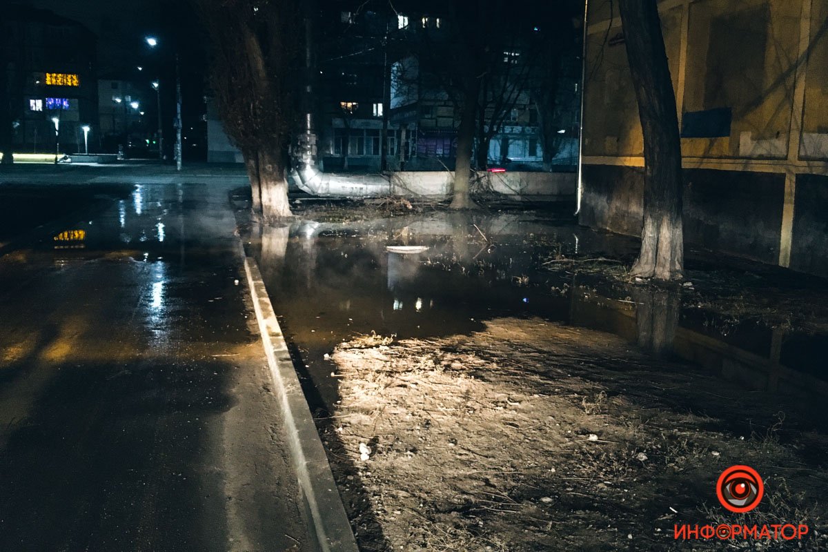 Прорыв канализации на Калнышевского Прорыв канализации на Калнышевского