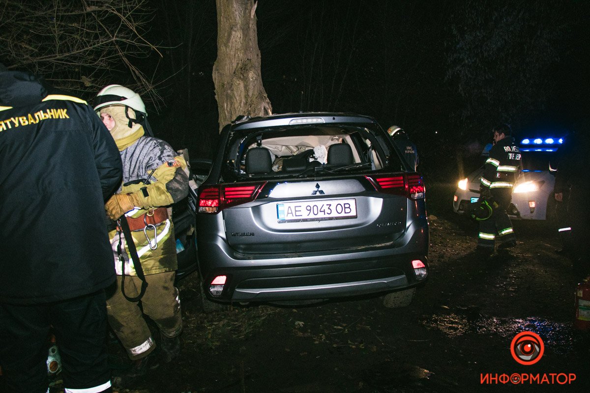 Его пришлось вырезать спасателям Его пришлось вырезать спасателям