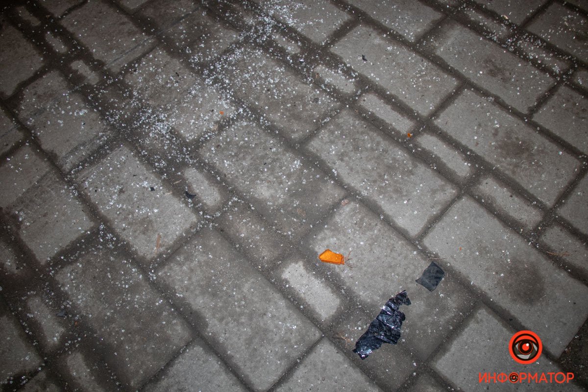 Осколки на дороге