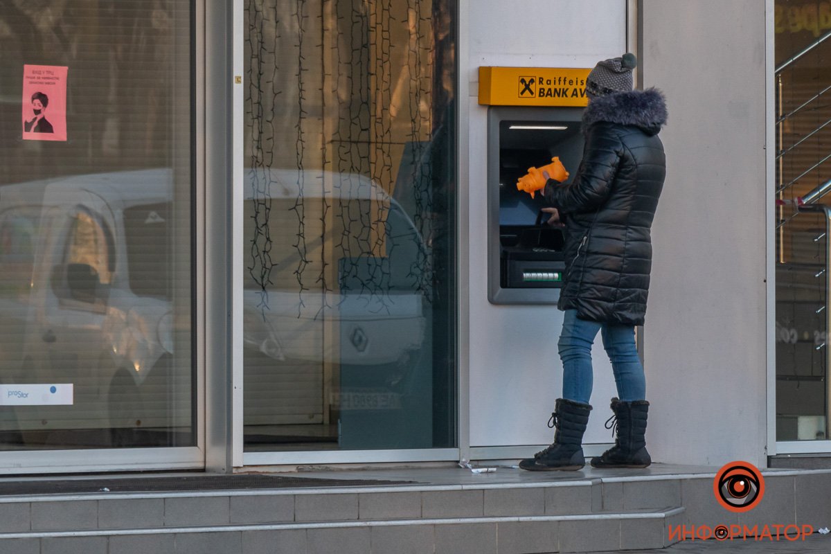 Немного о том, как снимать деньги со свиньи 