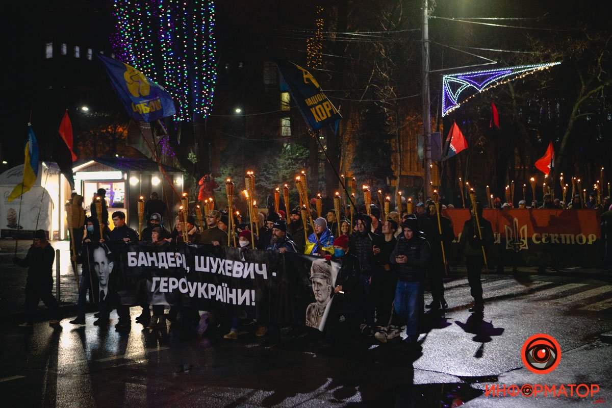 Проспекту Яворницкого