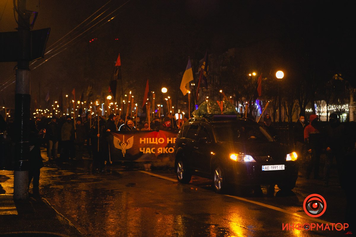 В этом году к флагам Украины и ОУН-УПА добавились стяги с Пагоней