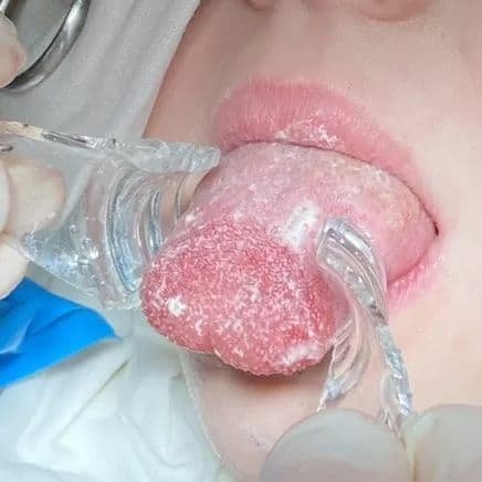 Помощь оказывали врачи