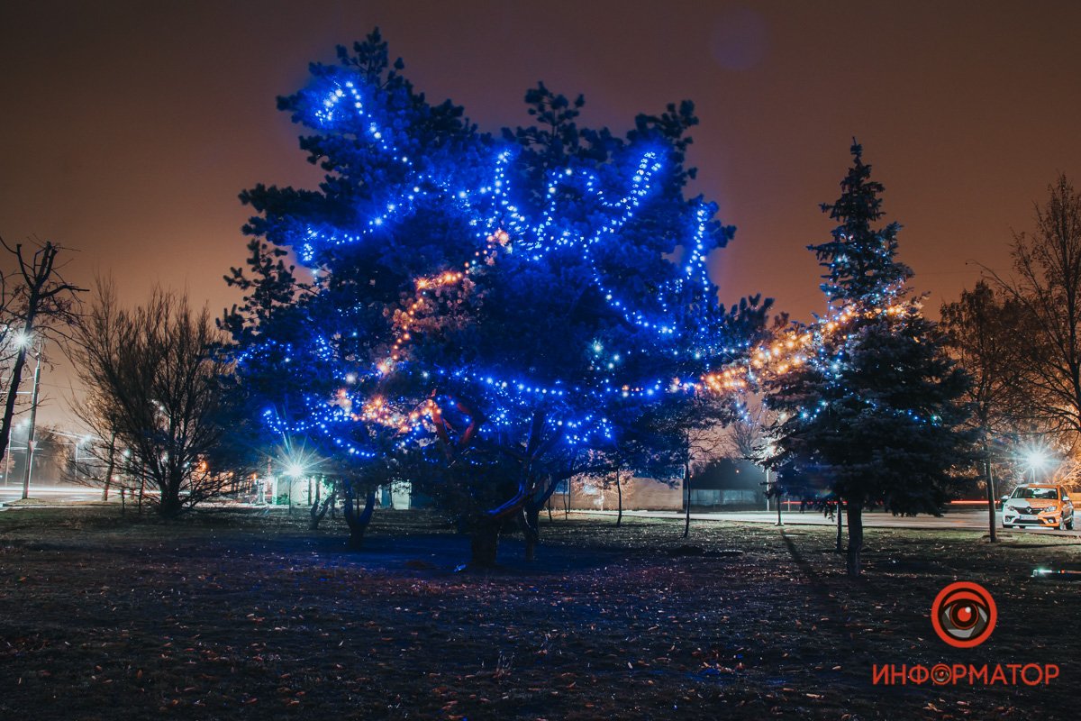Притрушенные гирляндами