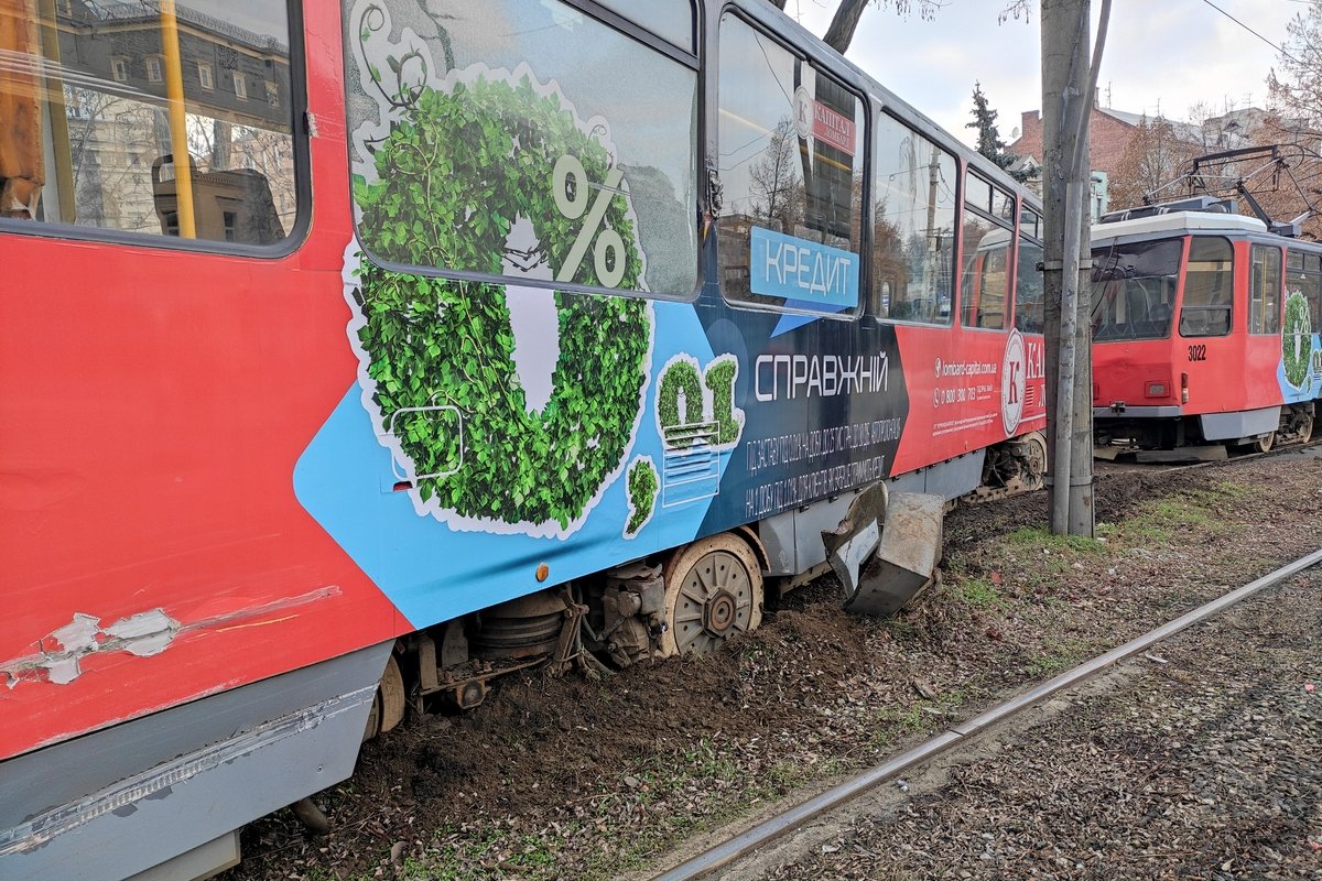 На проспекте Дмитрия Яворницкого