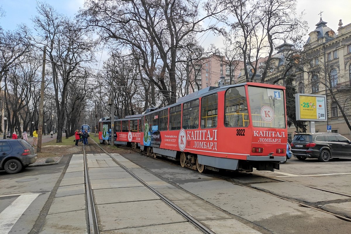 Движение трамваев заблокировано в обоих направлениях