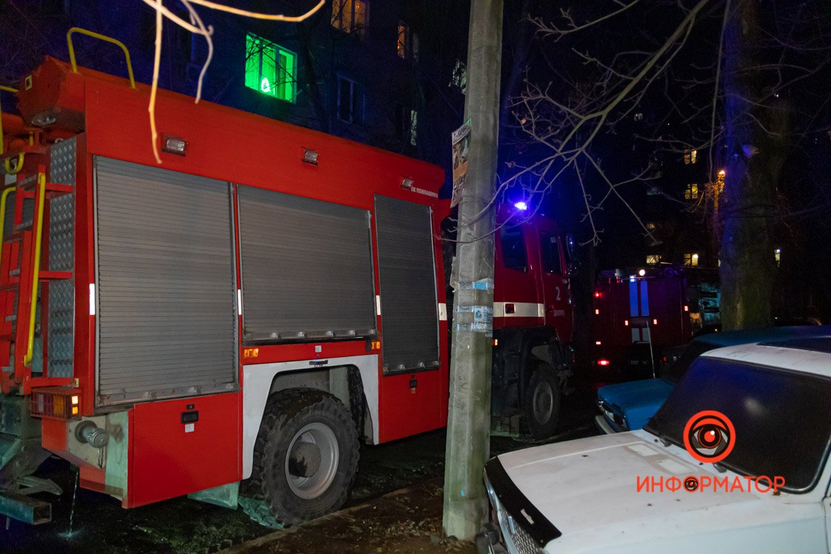 На месте работали сотрудники ГСЧС, правоохранители и медики