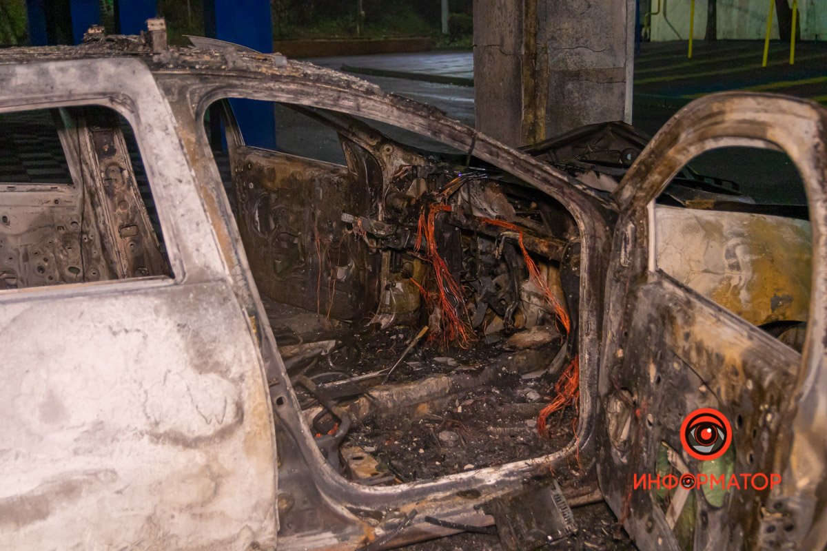 Бытовой огнетушитель не смог погасить пламя