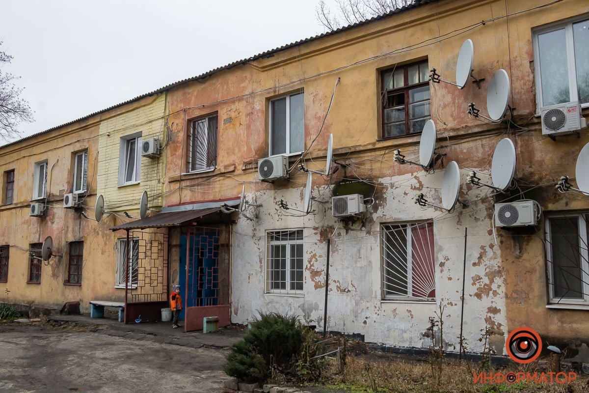 А вот и сам дом