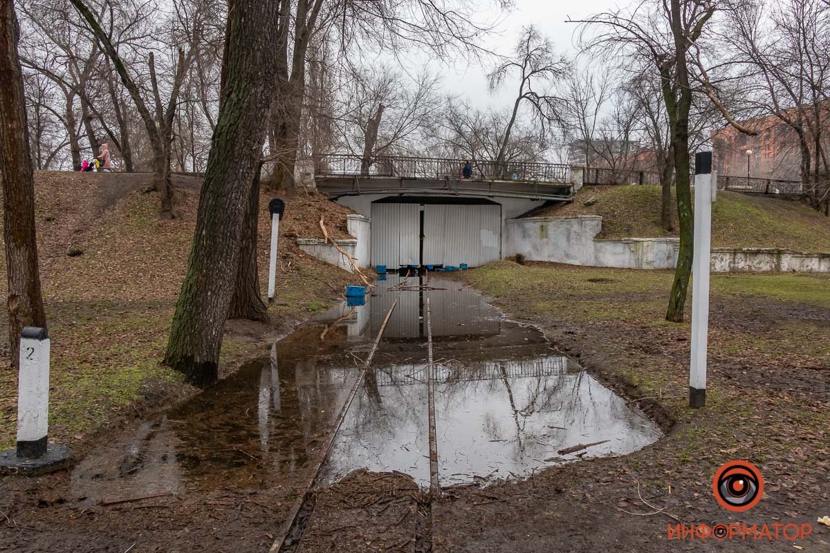 Поезда постоят Поезда постоят